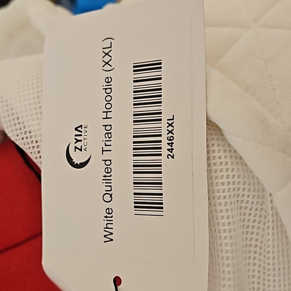 Zyia crop sweatshirt - Picture 5 of 5